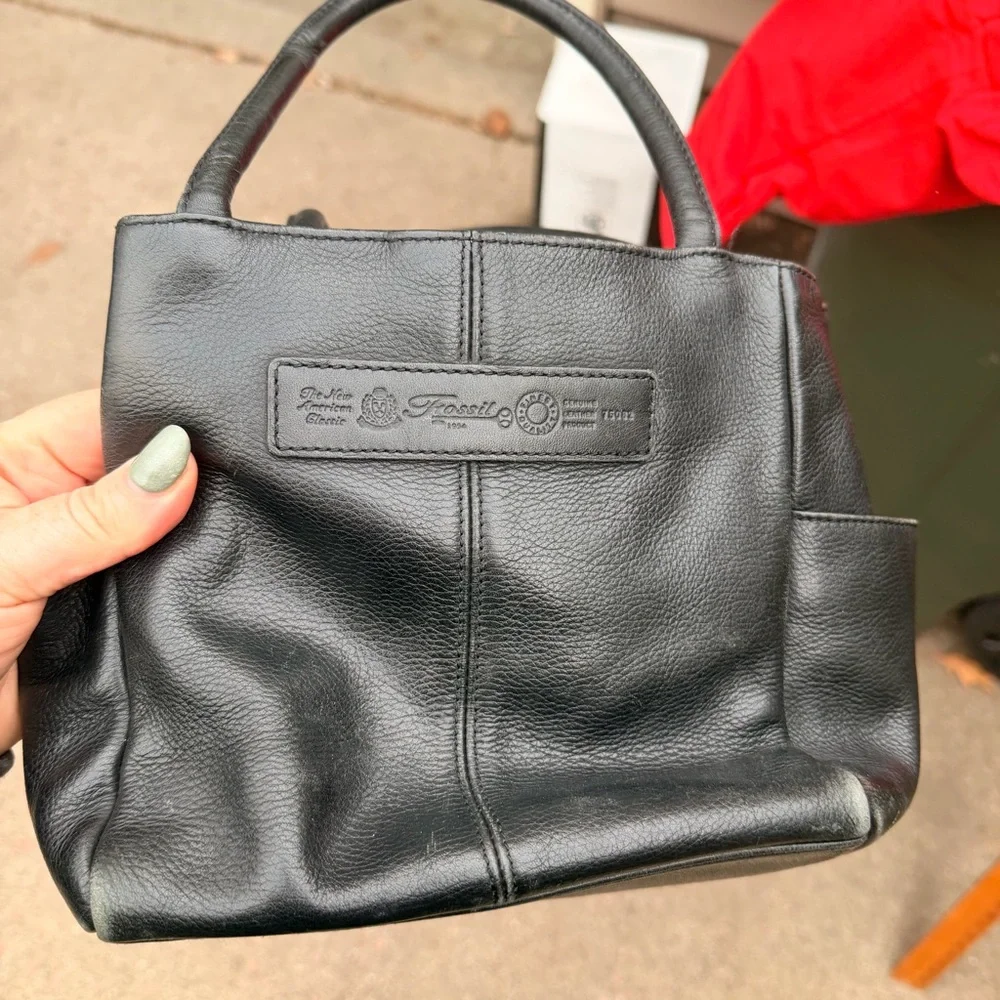 Vintage Fossil black pebble leather top handle small purse 8”x8”x3.5”